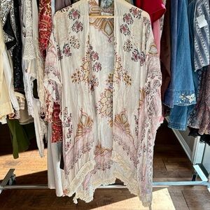 Woven Heart Boho Kimono Cardigan – Floral Patchwork Tassel Hem